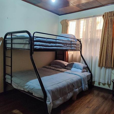 The Cozy Cactus House B&B Cartago Centro English Spoken Bagian luar foto